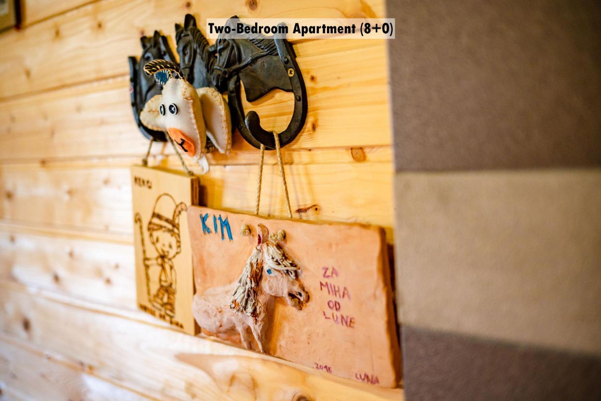 Apartments Farm House Uric ゴレンスカ地方 エクステリア 写真